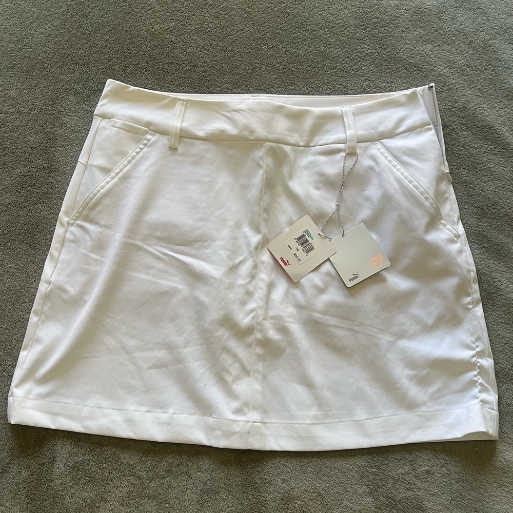 White golf skort with Pockets size 10